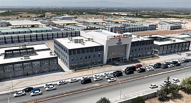Dünya Kayısı Ticaret Merkezi gün sayıyor