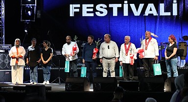 Gemlik Zeytini Festivalinde Göksel Rüzgarı