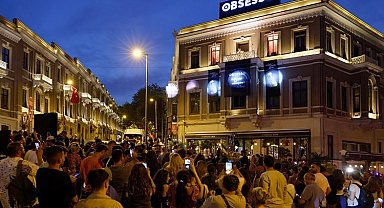 Harun Tekin'den sürpriz mini konser