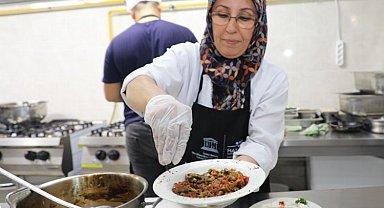 Hatay'ın tarihi lezzetleri masaları süslüyor
