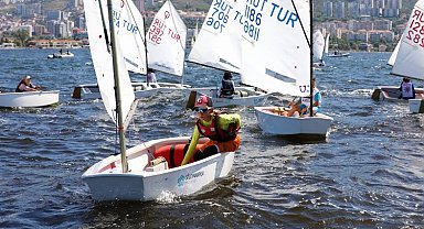 İzmir kurtuluşuna Narlıdere'den yelken açtılar