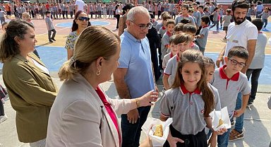 İzmit her okul ve veliye ulaşmaya çalışıyor