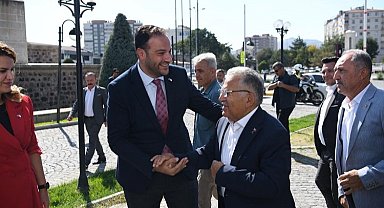 Kayseri protokolünden Yeşilay'a ziyaret