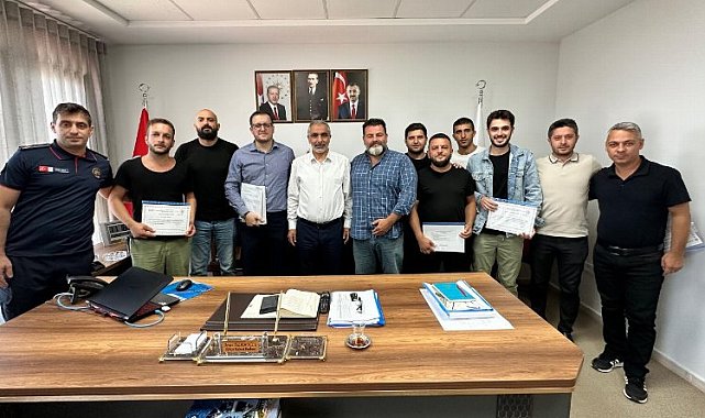 Kocaeli İtfaiyesi, afetlere karşı gönüllüleri eğitiyor