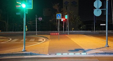 Kocaeli'de yaya güvenliğinde LED'li sistem devrede