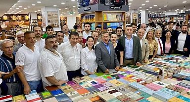 Kocaeli'nin yeni kitap ve kahve mekanı açıldı