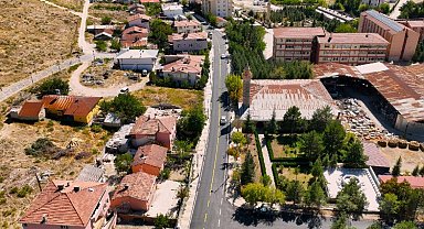 Malatya Darende'de asfalt çalışmaları sürüyor