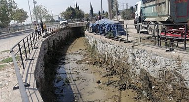 Manisa Soma'da dere temizliği