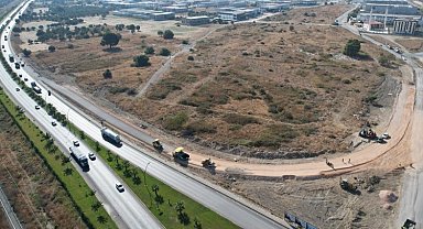 Manisa'da Muradiye OSB kavşağındaki trafiğe neşter
