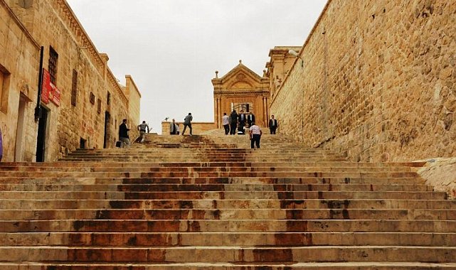 Mardin merdivenleri sanata dönüştü