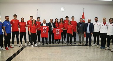Memduh Büyükkılıç'tan Kayserispor'a moral