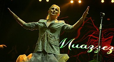 'Nostalji Kraliçesi' Manisalıları mest etti