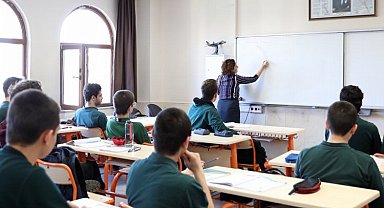 Ortaöğretim'de değişiklik 'Resmi'leşti... Test usulü sınav son verildi