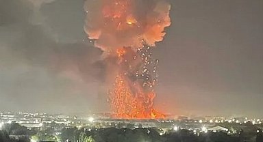 Özbekistan'da alevler geceyi aydınlattı!