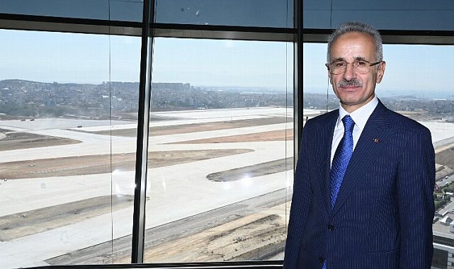 Sabiha Gökçen'de 2. pistte test uçuşları sürüyor