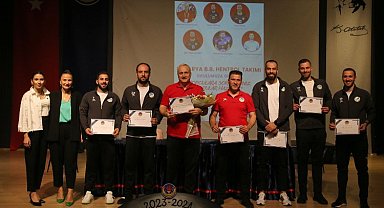 Sakarya Büyükşehir hentbol minik sporseverlerle buluştu