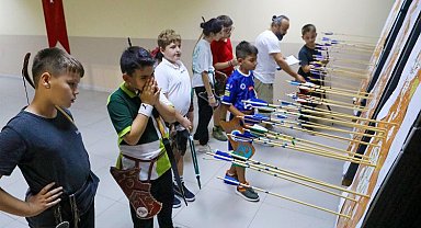 Sakarya'nın minik okçuları nefes kesti
