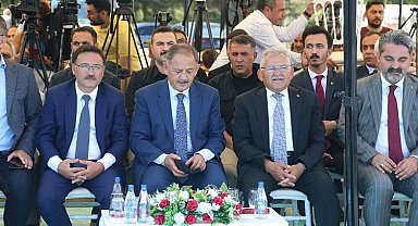 Şevki Eren Albayrak Camii ibadete açıldı