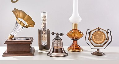 Şişecam'dan 2023 adet üretilen 'gururla' koleksiyon