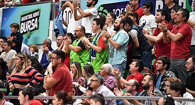 TOFAŞ Basketbol kombineleri satışa çıkıyor