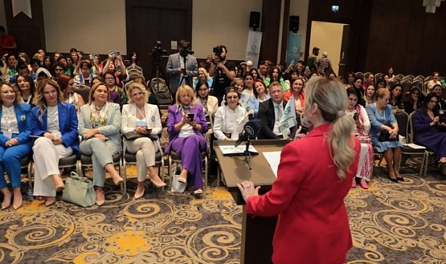 Türk dünyasının "Bin Kadın Gücü" Kocaeli'de buluştu