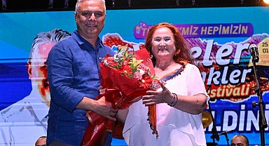 Türküler Neşet Ertaş için söylendi