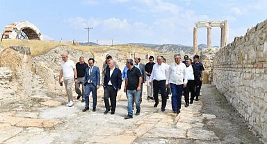 Vali Coşkun köy köy geziyor