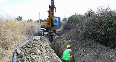 Yelten mahallesinde eskiyen içme suyu boruları yenileniyor