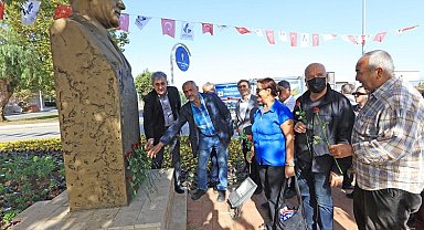 Ahmet Taner Kışlalı Güzelbahçe'de anıldı