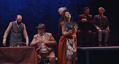 Ahmet Vefik Paşa'dan dünya prömiyeri