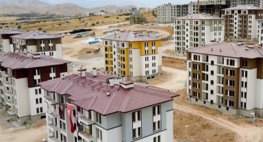 Bakan Özhaseki: Kahramanmaraş'ı kültürel dokuyu koruyarak ayağa kaldırıyoruz