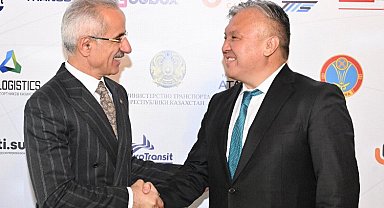 Bakan Uraloğlu Kazakistan'da