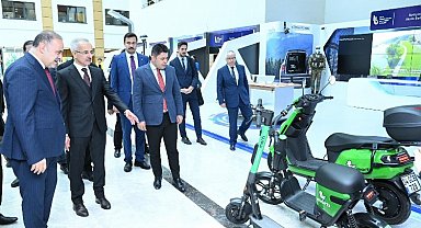 Bakan Uraloğlu'ndan BTK Akademi'ye ziyaret