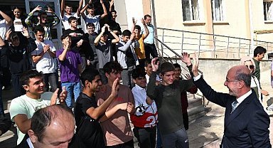 Başkan Pekyatırmacı öğrencilerle buluştu