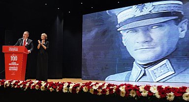 Beylikdüzü'nde Cumhuriyet resepsiyonu düzenlendi