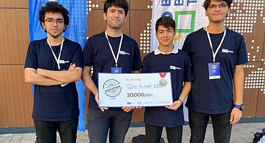 BTÜ'lü öğrencilerin projesine ödül