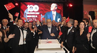 BUMİAD’IN CUMHURİYET ÖDÜLLERİ SAHİPLERİNE VERİLDİ