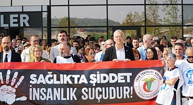 Bursa’da Sağlık Çalışanları ‘YETER ARTIK’ Dedi