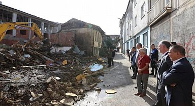 Bursa İnegöl'de metrukların yıkımına başlandı