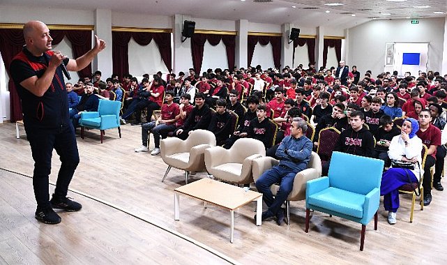 Bursa Osmangazi'de uluslararası lisede 'iklim değişikliği' eğitimi