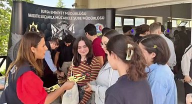 Bursa'da narkotik ekipleri farkındalık için sahada