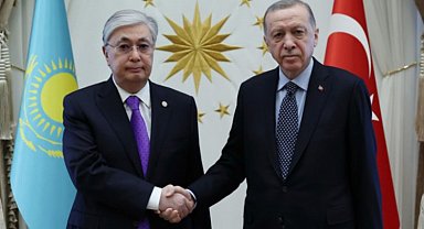 Cumhurbaşkanı Erdoğan, Kazakistanlı mevkidaşıyla görüştü