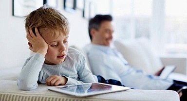 Dijitalin olumsuz etkilerinden çocuklarmızı nasıl koruruz?