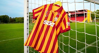 Galatasaray'a Cumhuriyet'in 100'üncü yılına özel forma