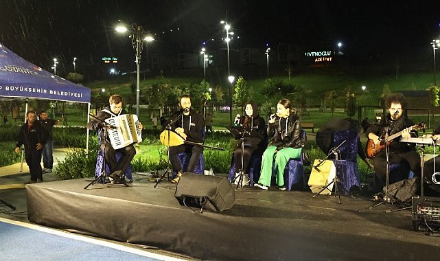 Galle Park'ta sonbahar şarkıları söylendi