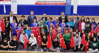 Gölcük 100. yıl coşkusunu sporla yaşıyor