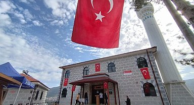 Gölcük'te Panayır Camii ibadete açıldı