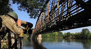 Hudut Kartalları geçit vermedi