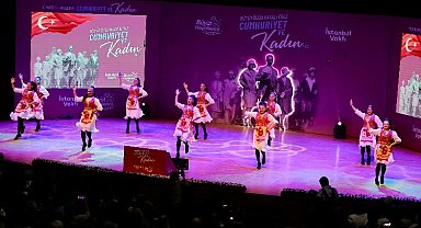 İstanbul'da 100. yıl Cumhuriyet Kadınları'yla kutlandı