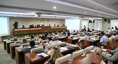 İzmir Karabağlar Belediyesi'nin 2024 bütçesi kabul edildi
